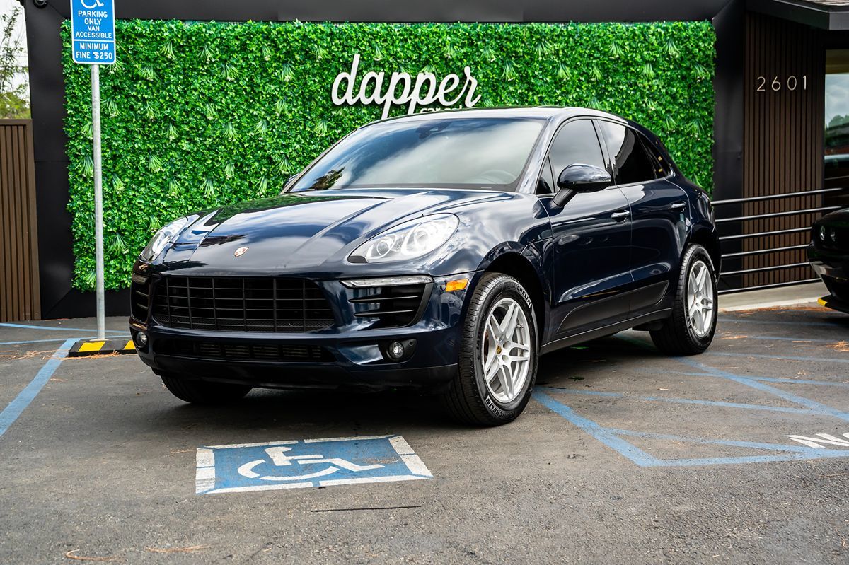 Porsche Macan photo 2