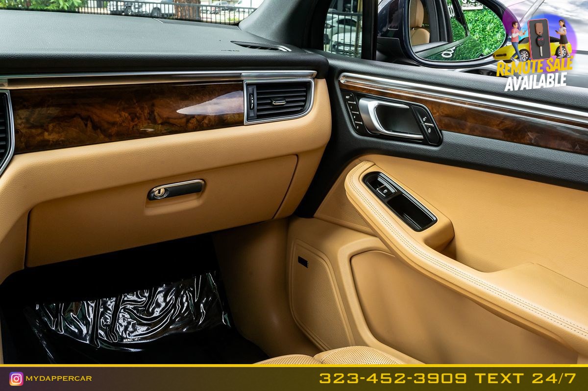 Porsche Macan photo 24