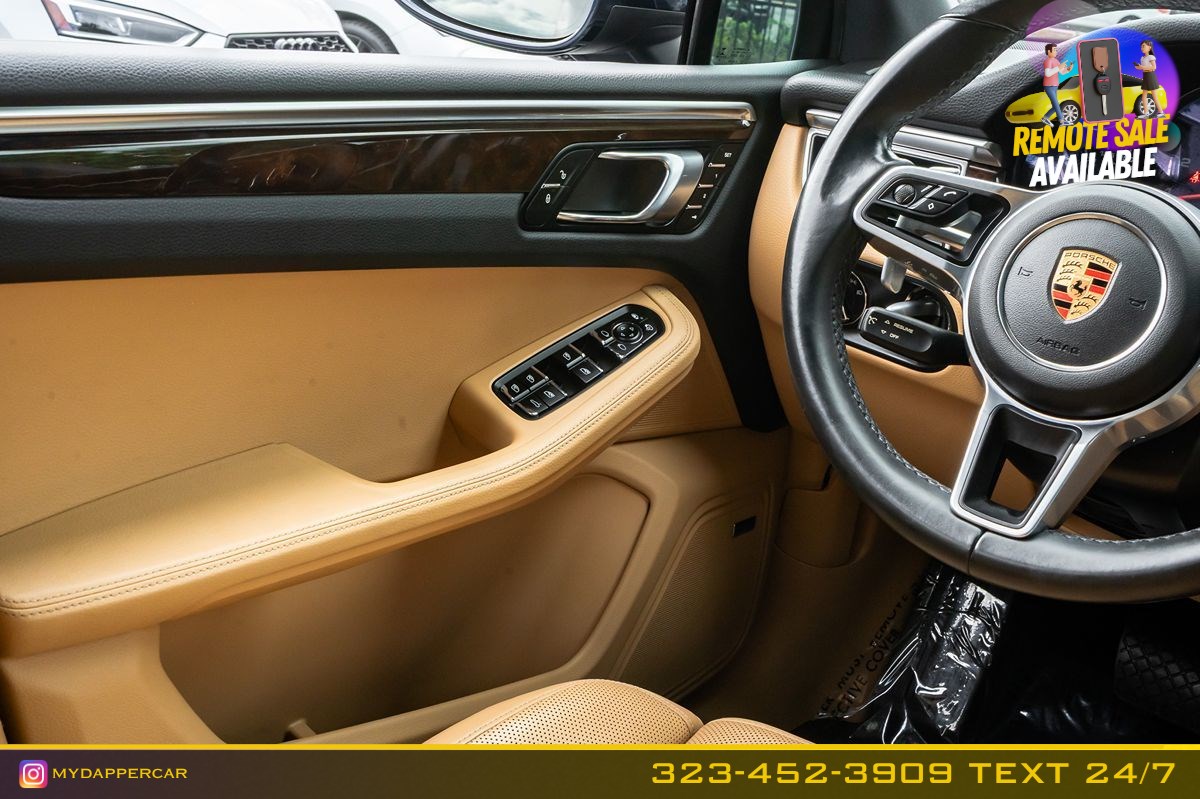 Porsche Macan photo 21