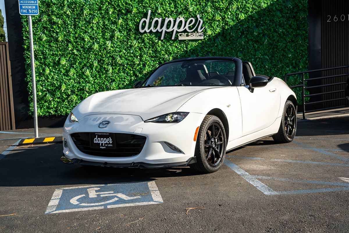 Mazda MX-5 photo 2
