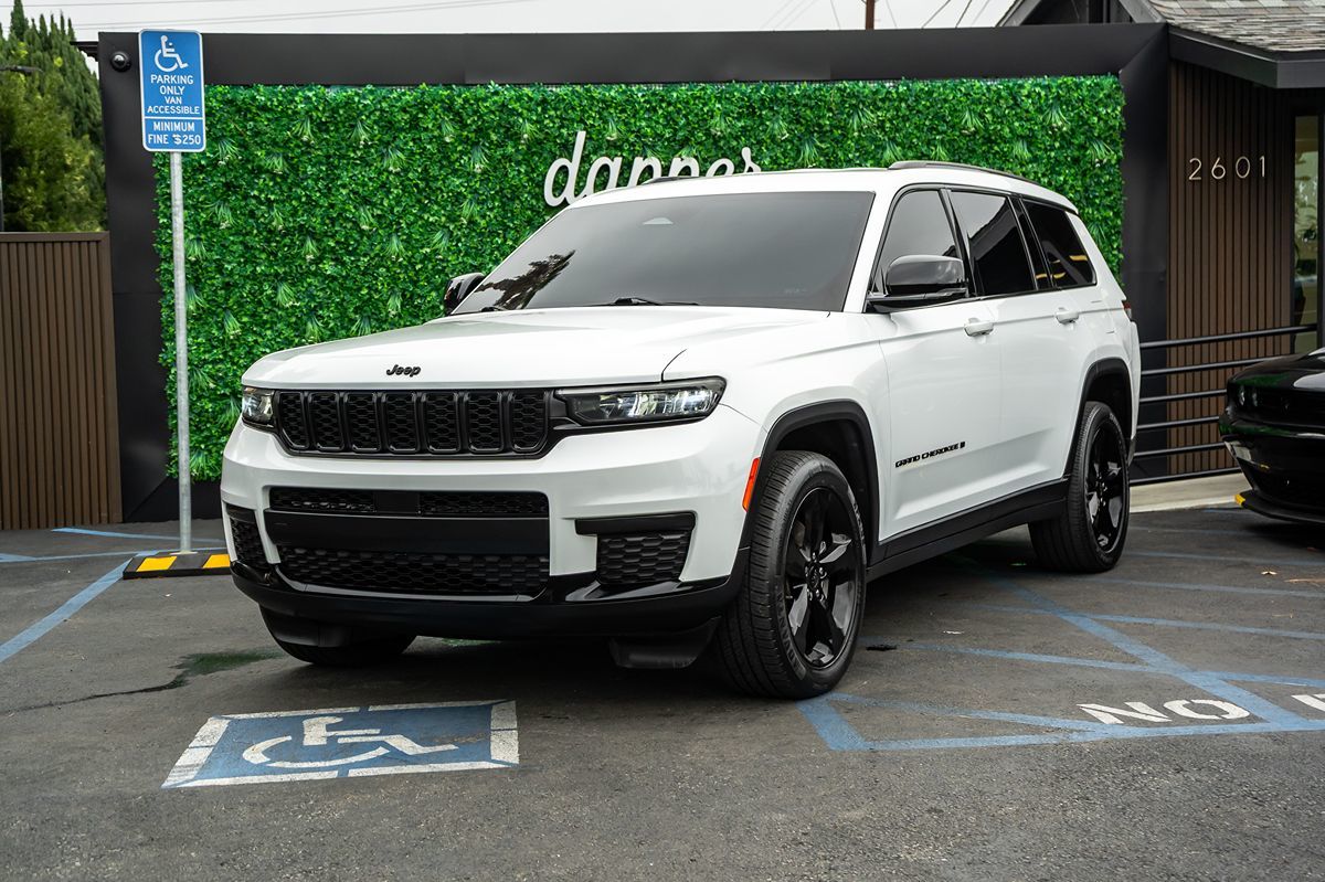 Jeep Grand Cherokee L photo 2