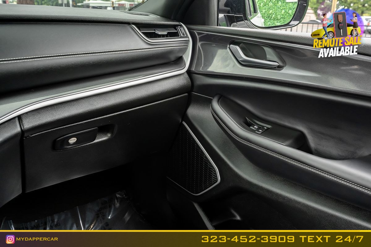 Jeep Grand Cherokee L photo 24