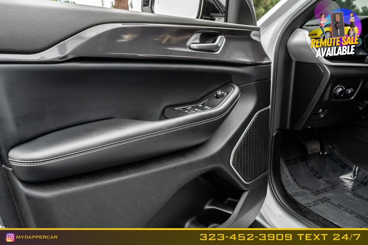 Jeep Grand Cherokee L photo 12