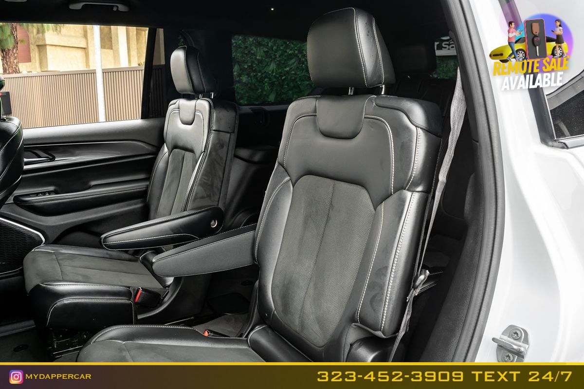 Jeep Grand Cherokee L photo 16