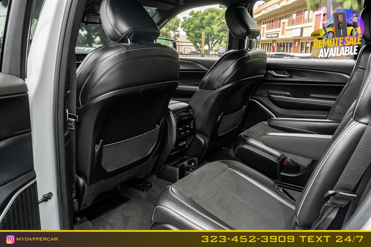 Jeep Grand Cherokee L photo 14