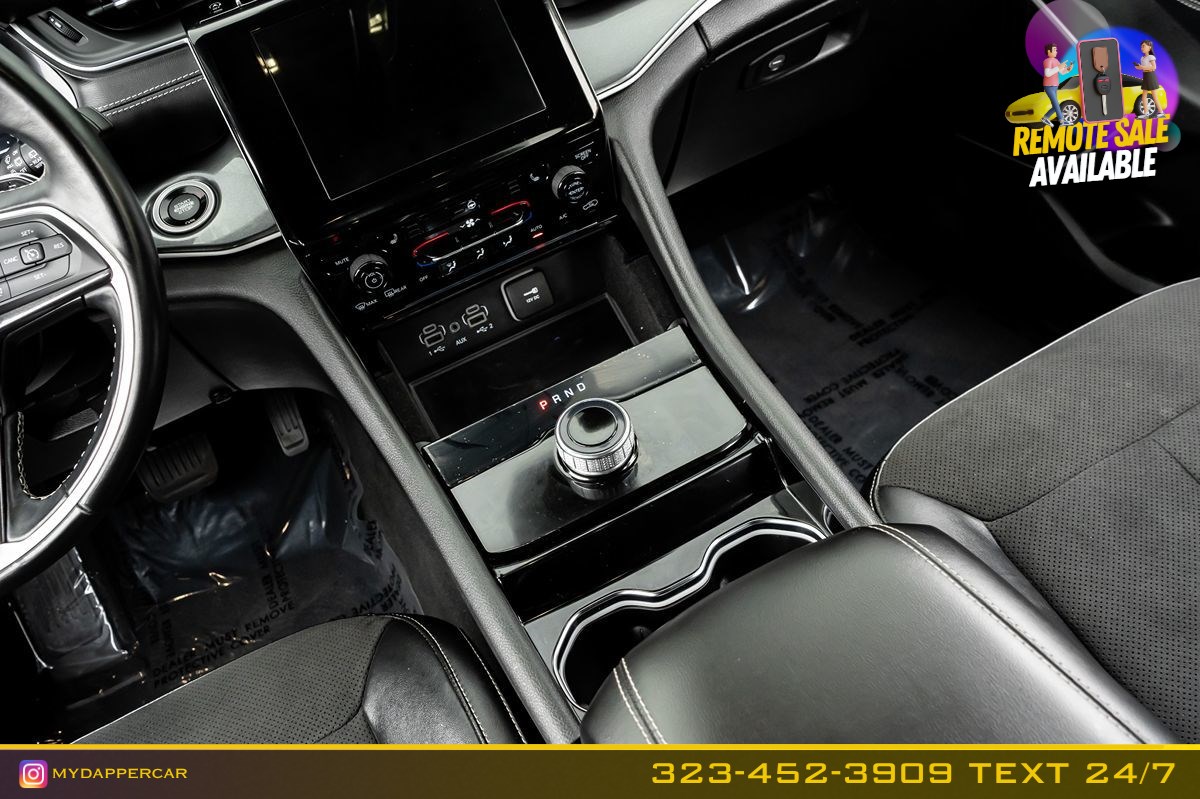 Jeep Grand Cherokee L photo 23