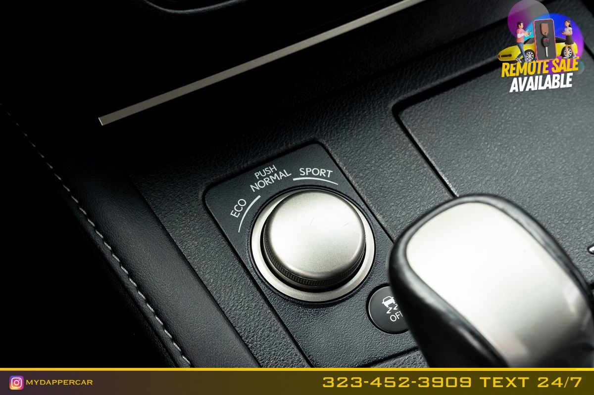 Lexus ES photo 28
