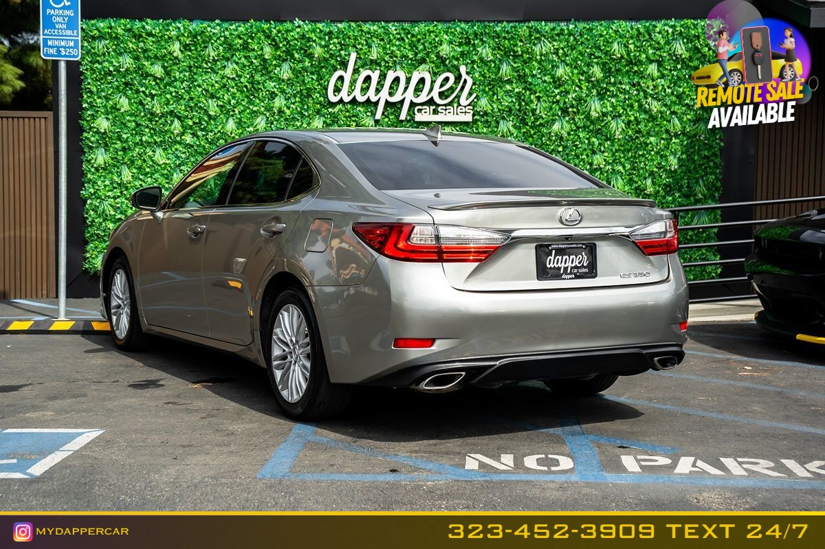 Lexus ES photo 9