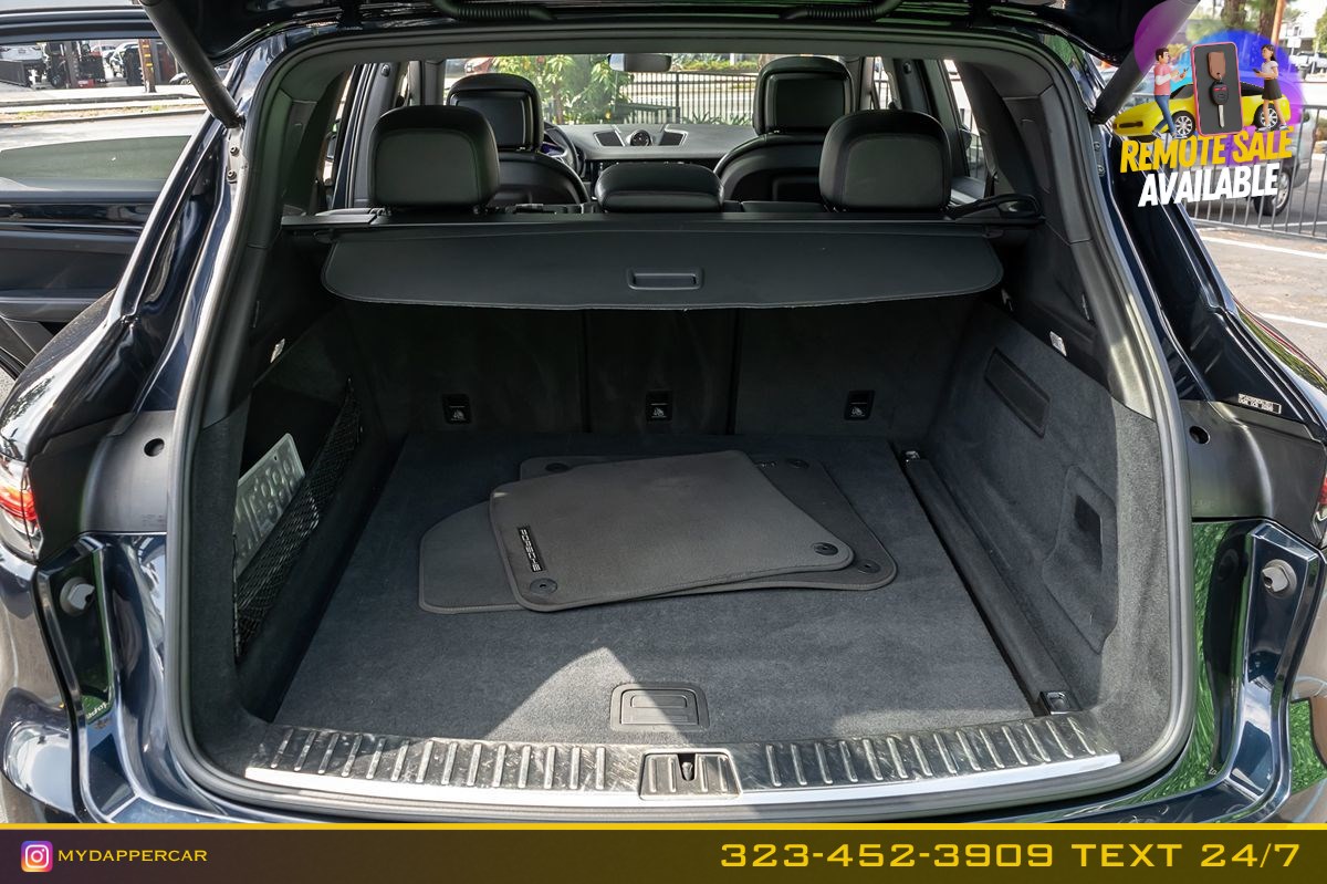 Porsche Cayenne photo 17