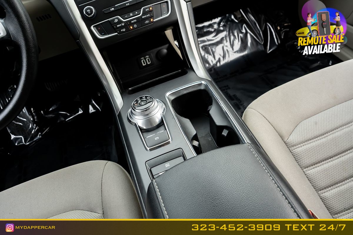 Ford Fusion photo 21