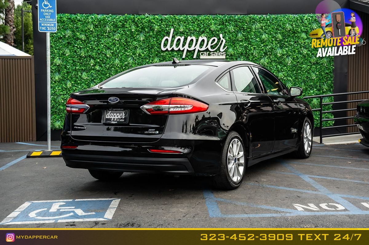 Ford Fusion photo 6