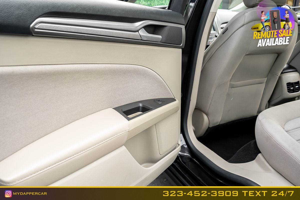 Ford Fusion photo 15