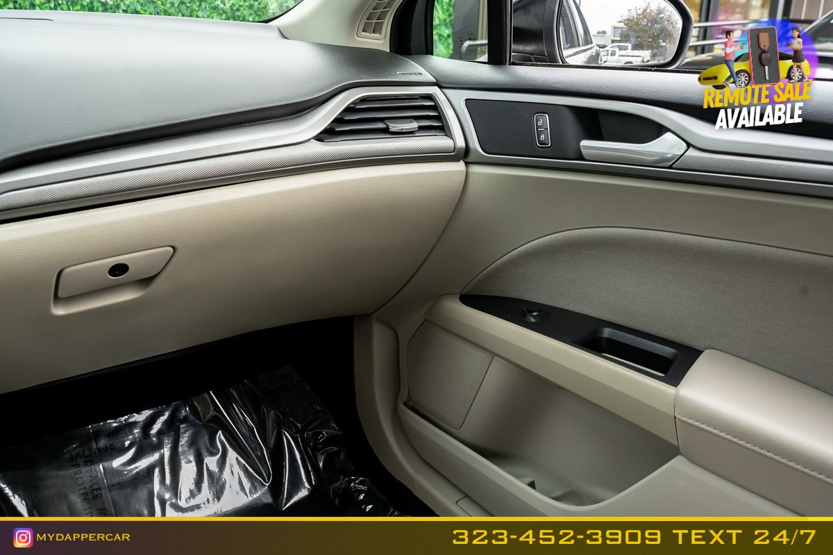 Ford Fusion photo 22