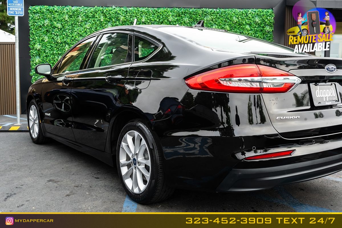 Ford Fusion photo 10