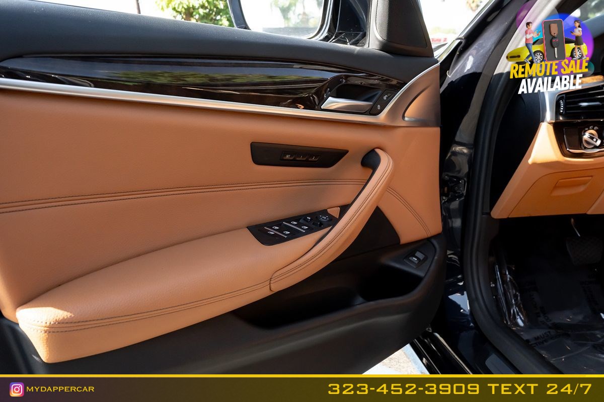 BMW 5 Series photo 12