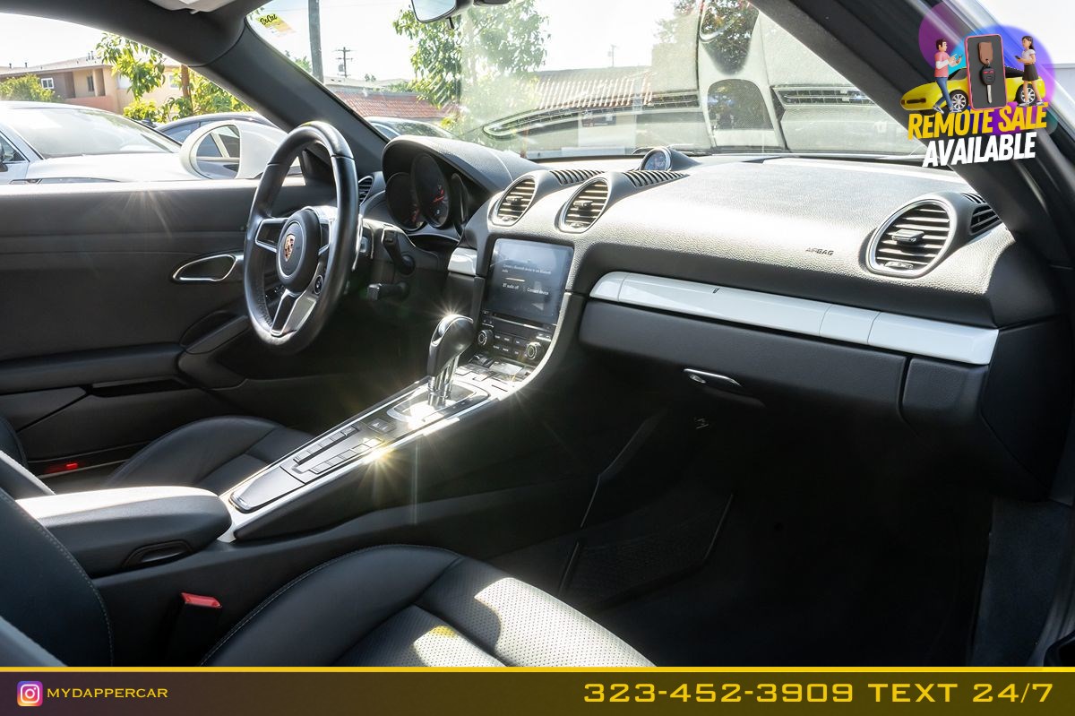 Porsche 718 Cayman photo 14