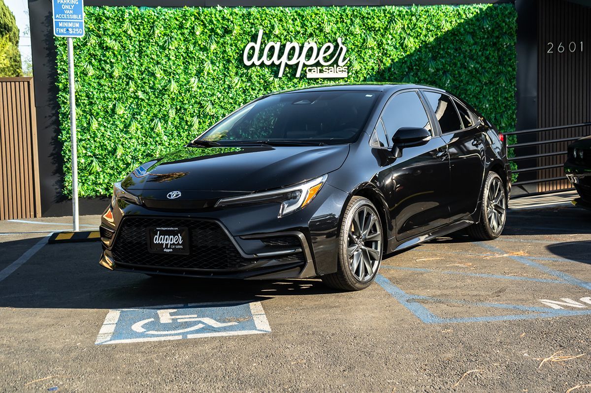 Toyota Corolla photo 2