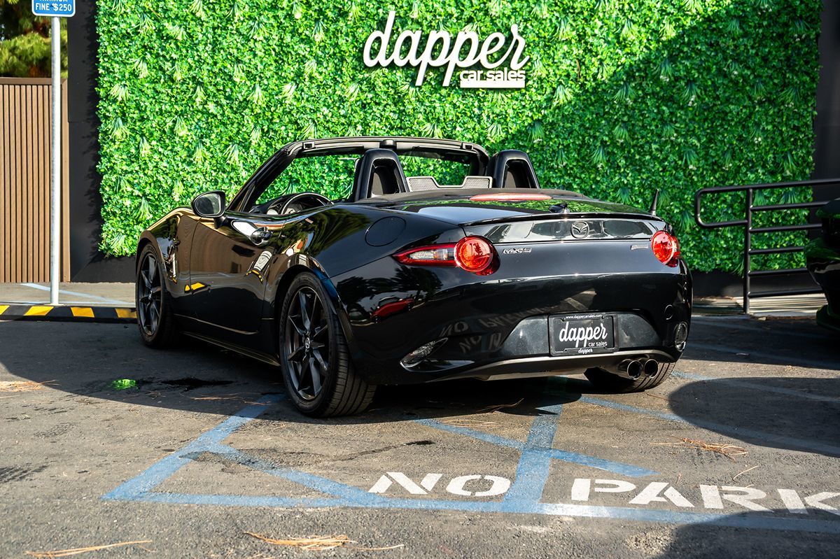 Mazda MX-5 photo 8