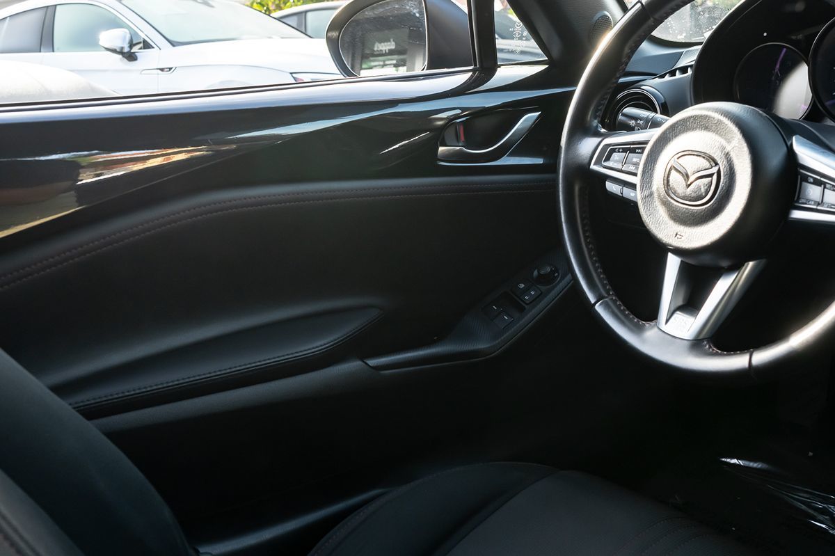 Mazda MX-5 photo 18