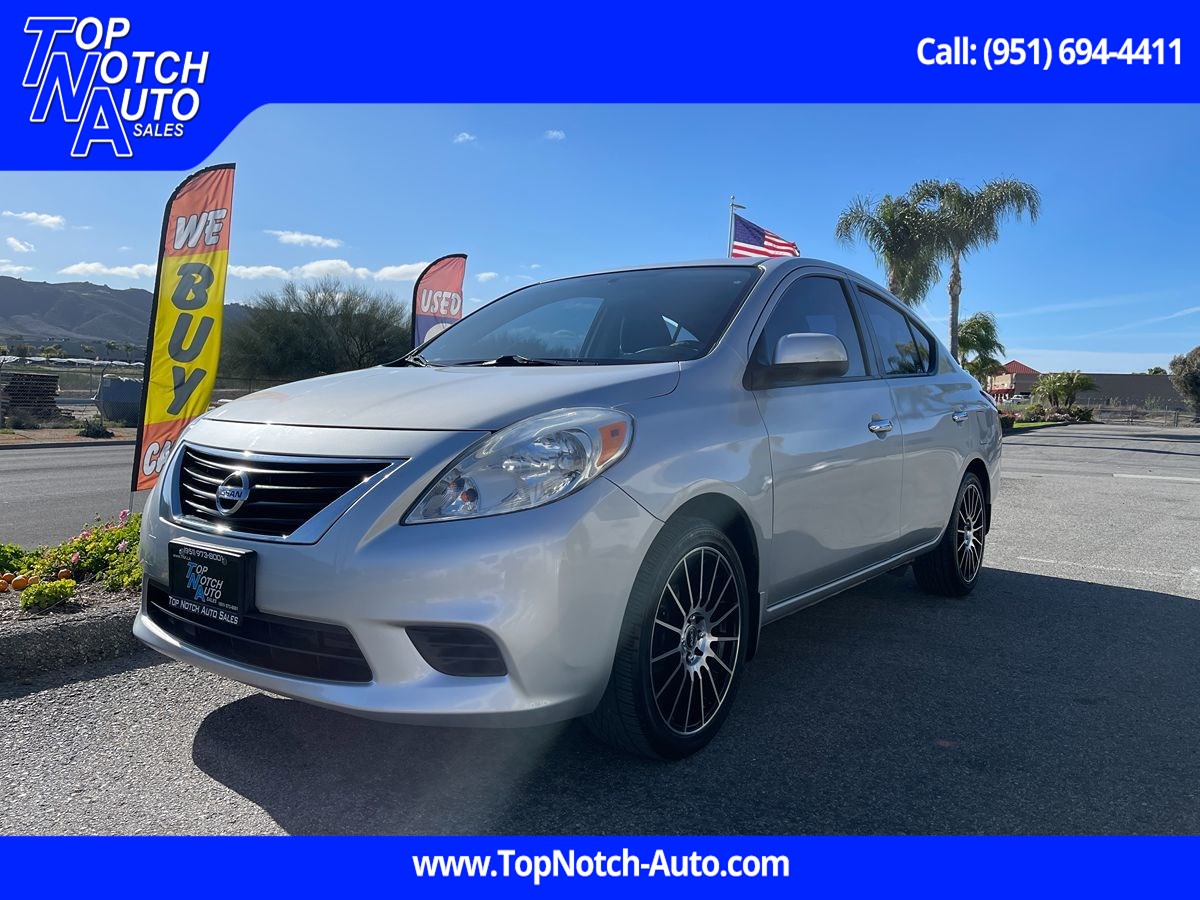 2013 Nissan Versa SV