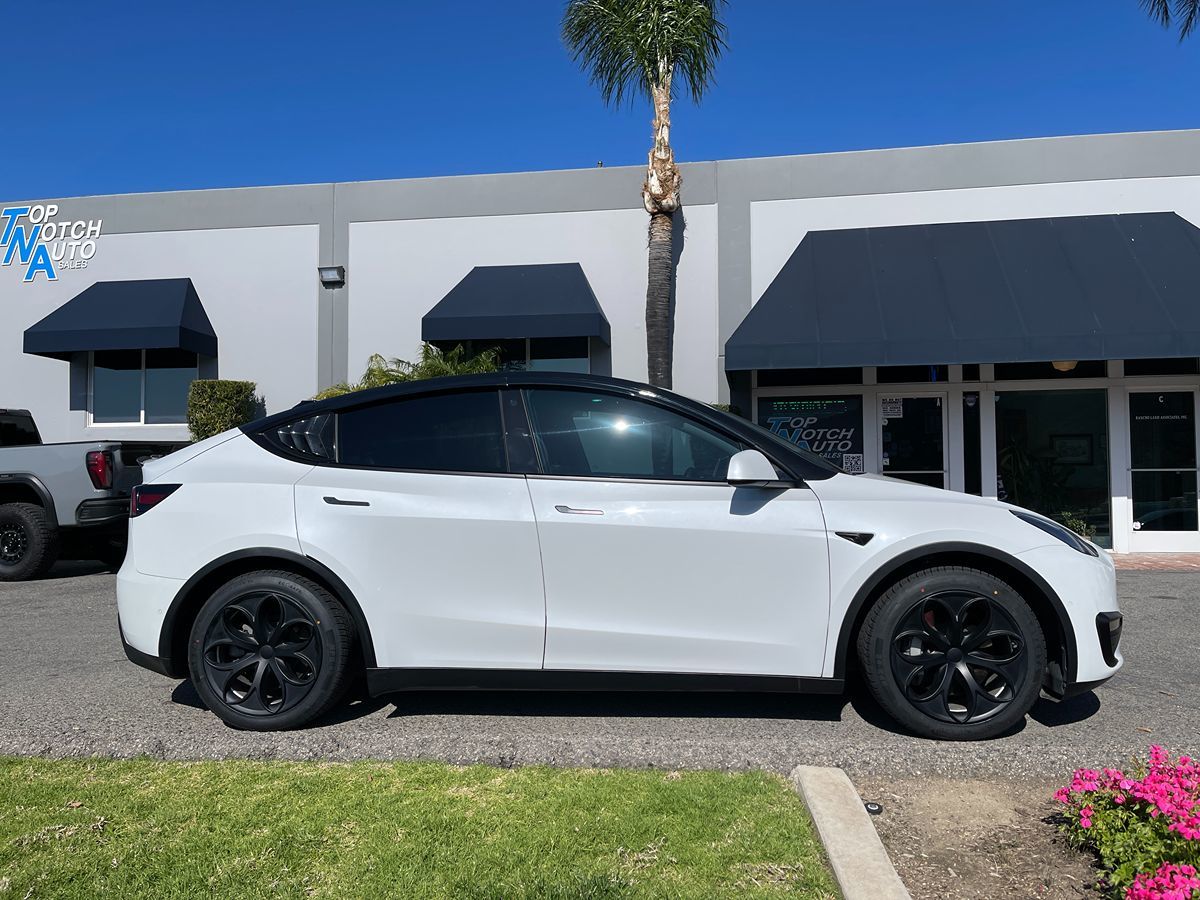 2021 Tesla Model Y Long Range photo 4