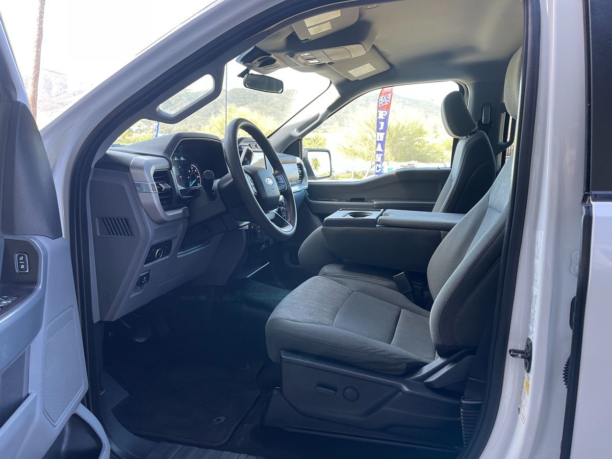 2023 Ford F-150 XLT photo 13