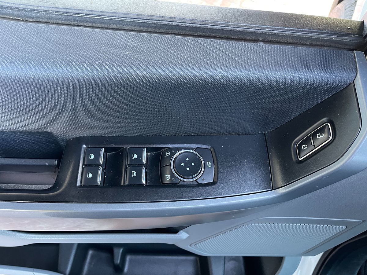 2023 Ford F-150 XLT photo 17