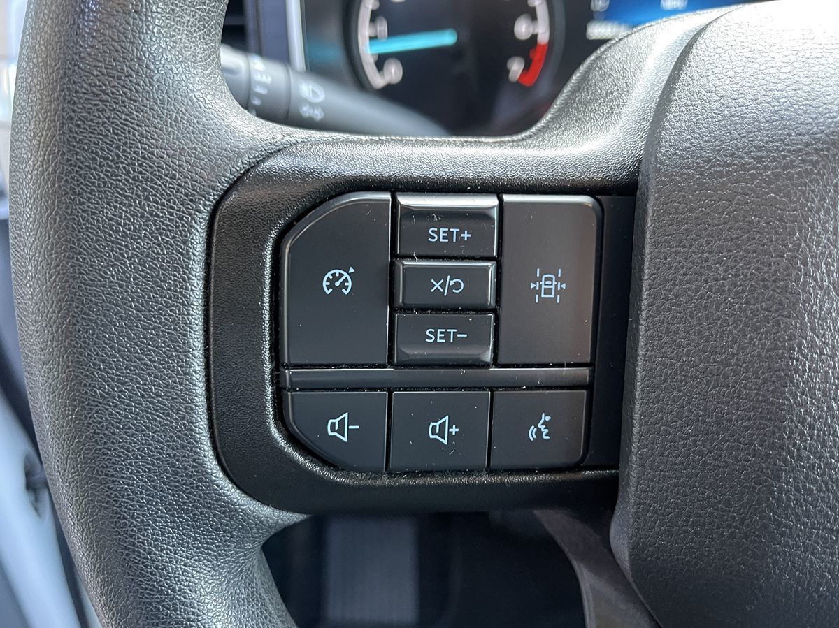2023 Ford F-150 XLT photo 27