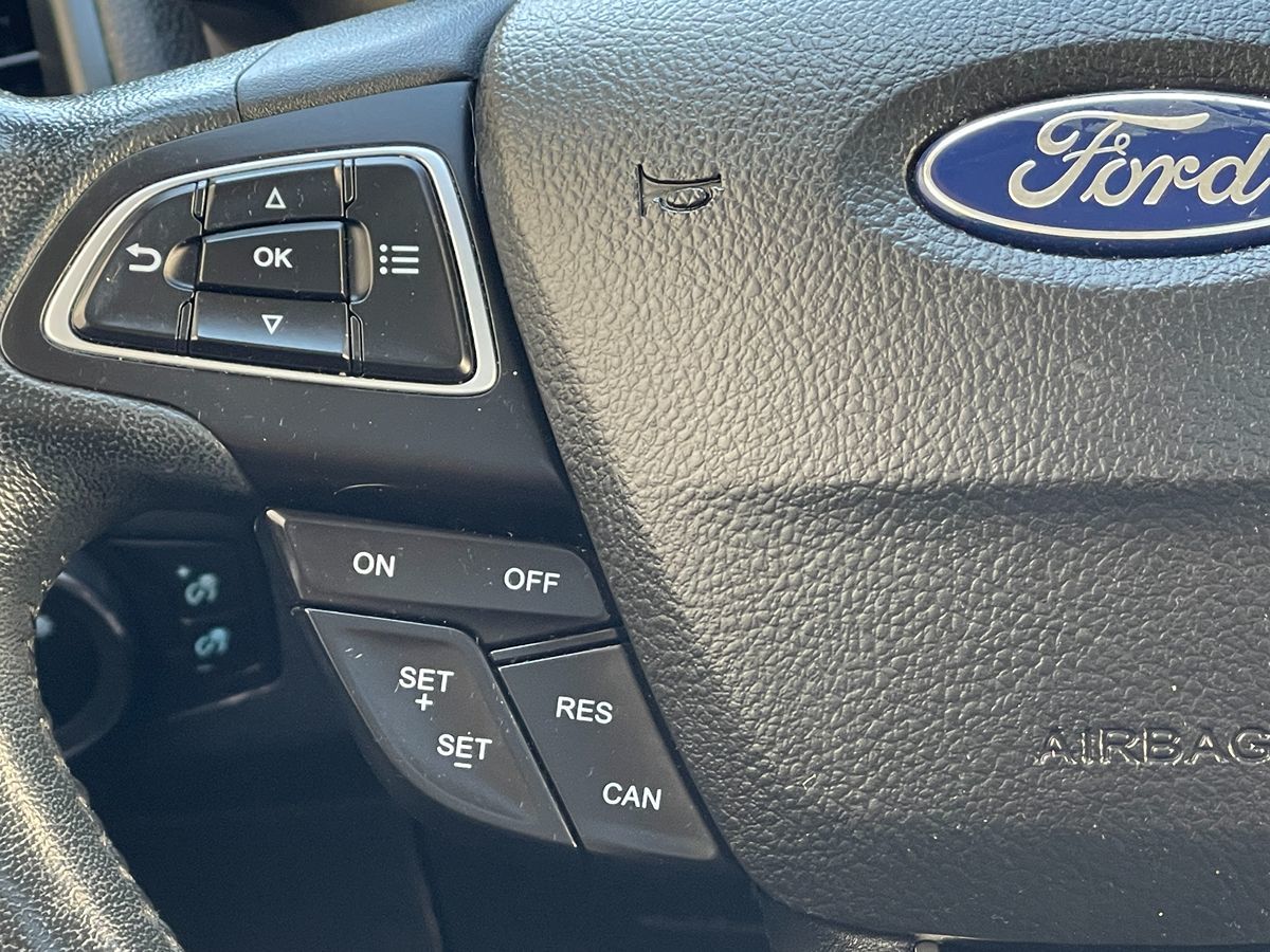 2020 Ford EcoSport SE photo 25
