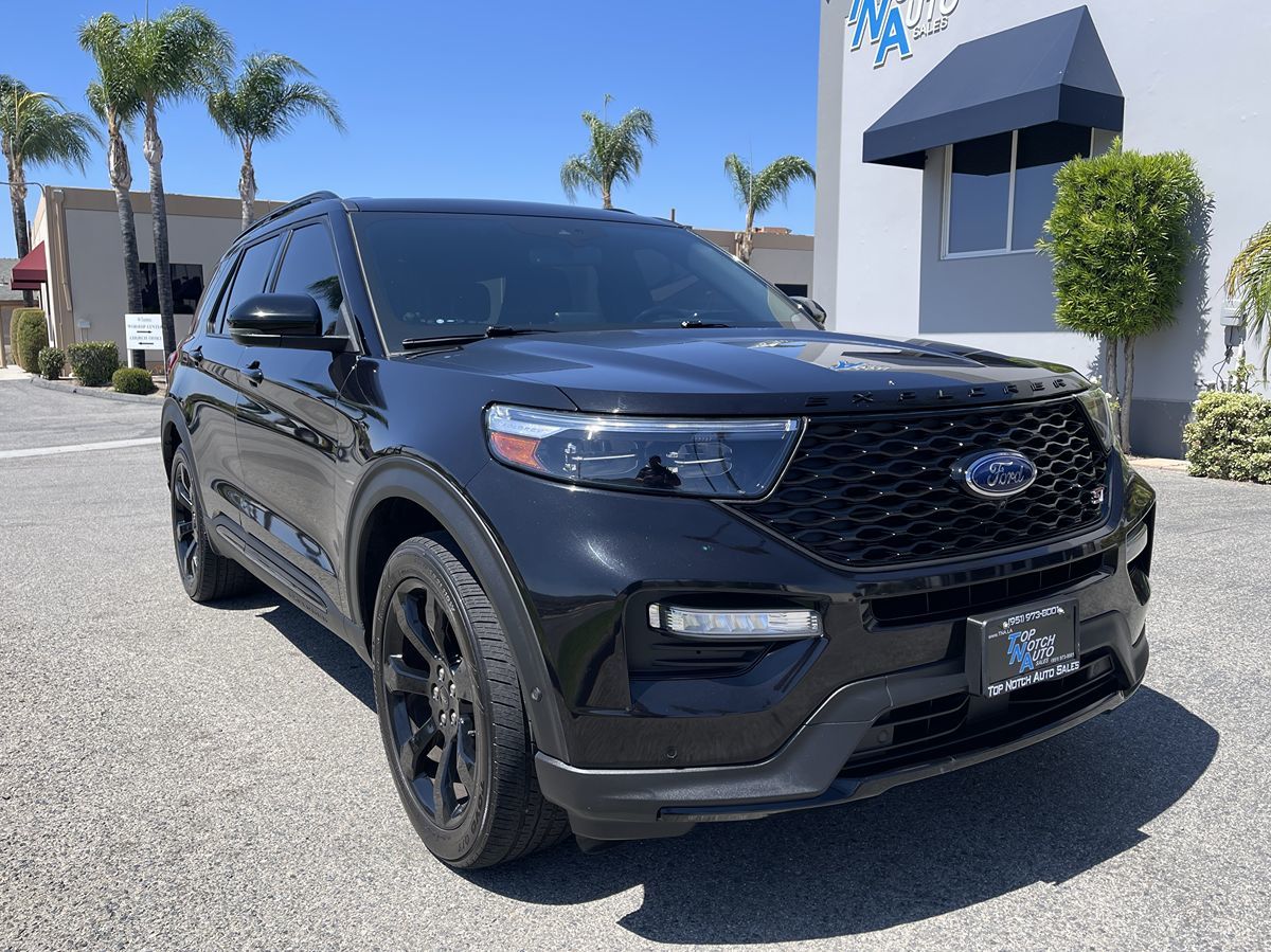 2020 Ford Explorer ST photo 3