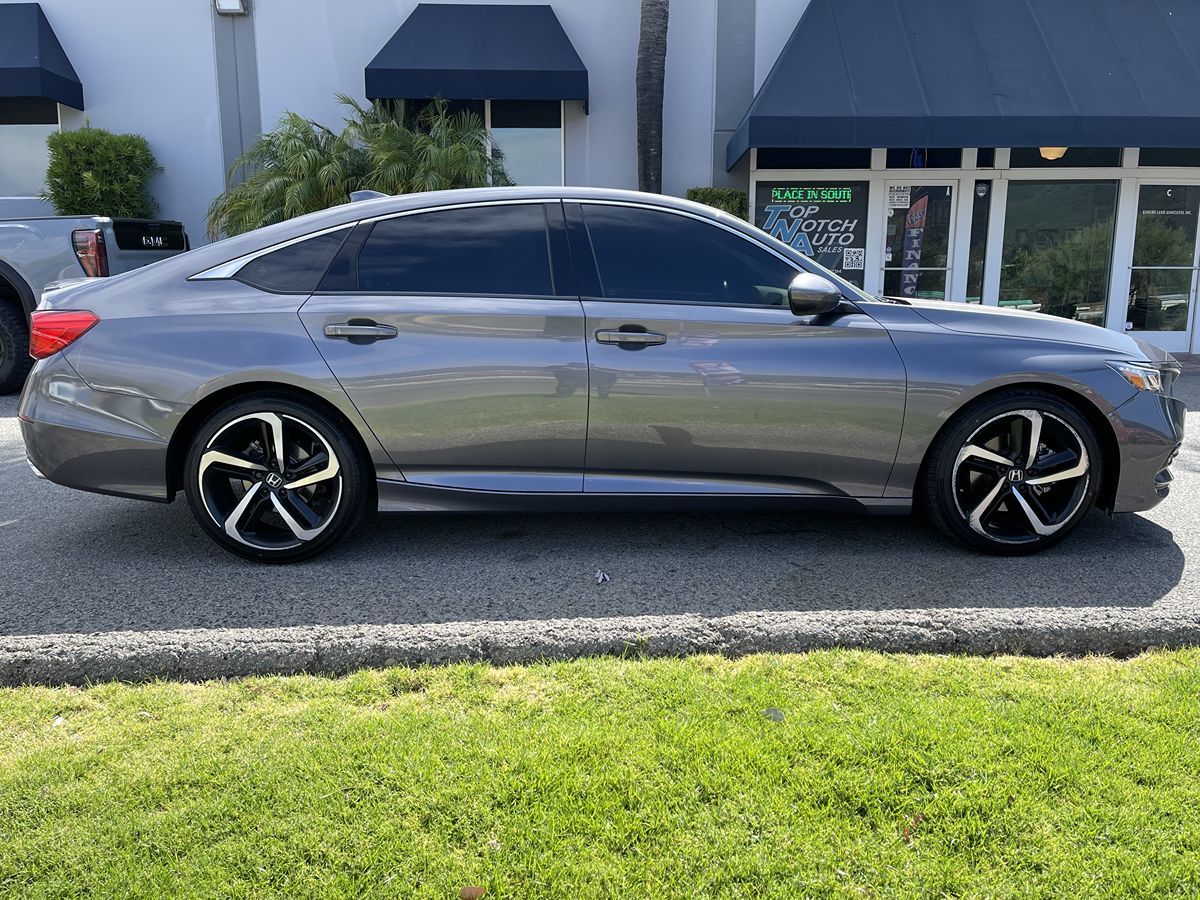 2018 Honda Accord Sport 1.5T photo 4