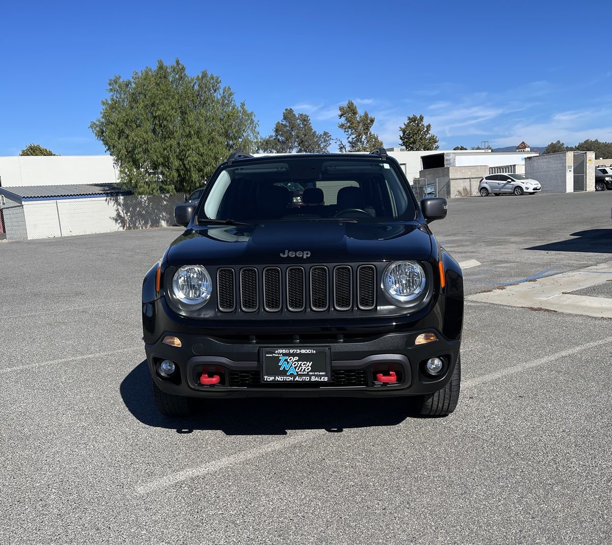 2016 Jeep Renegade Trailhawk photo 2