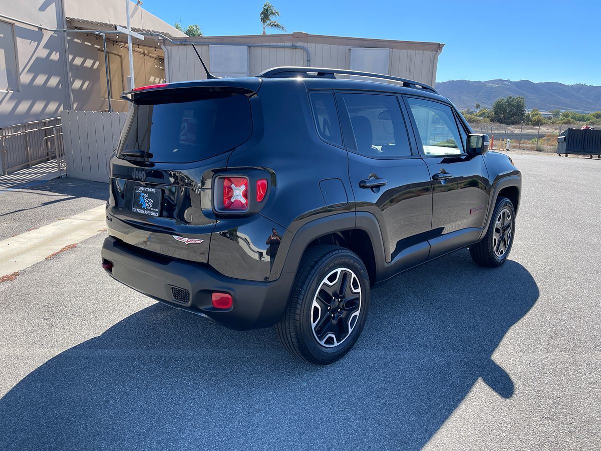 2016 Jeep Renegade Trailhawk photo 5