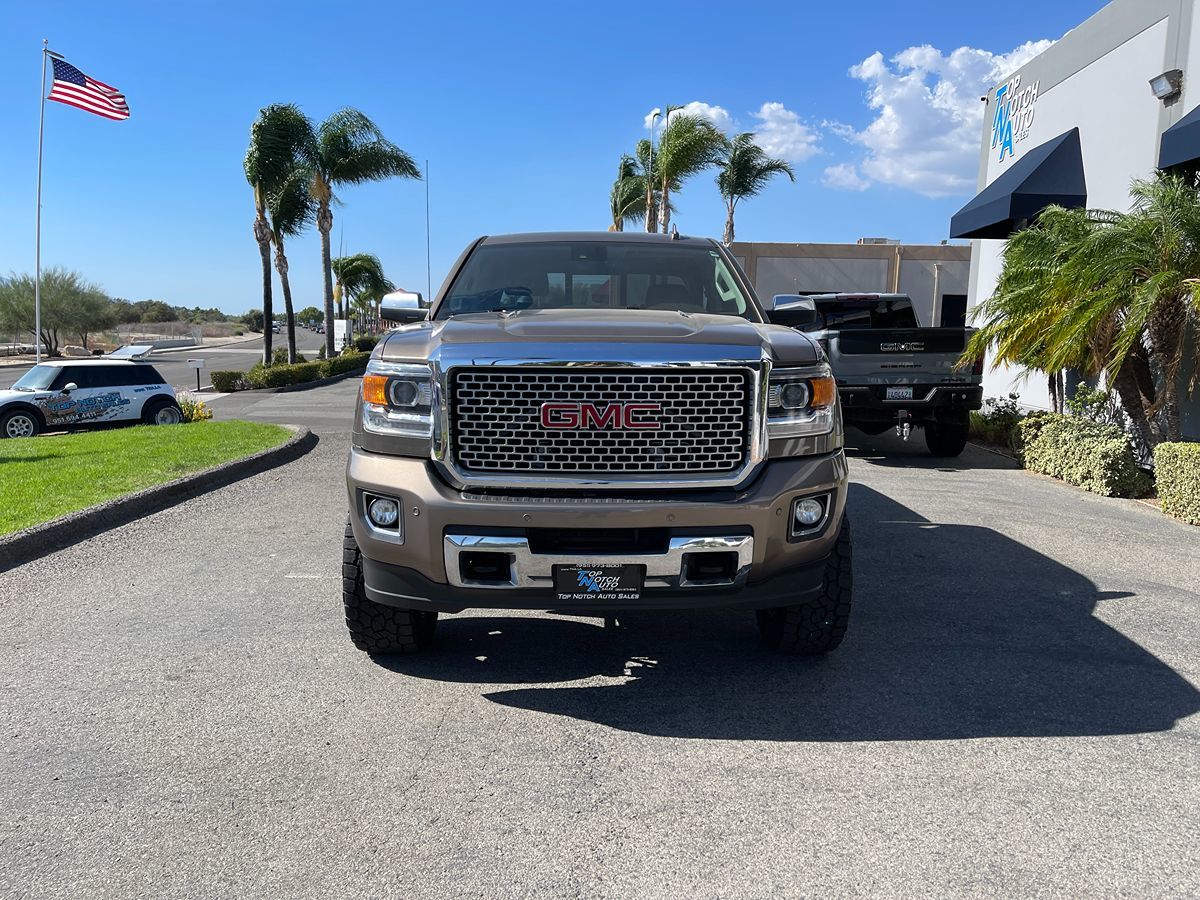 2015 Gmc Sierra Denali photo 2