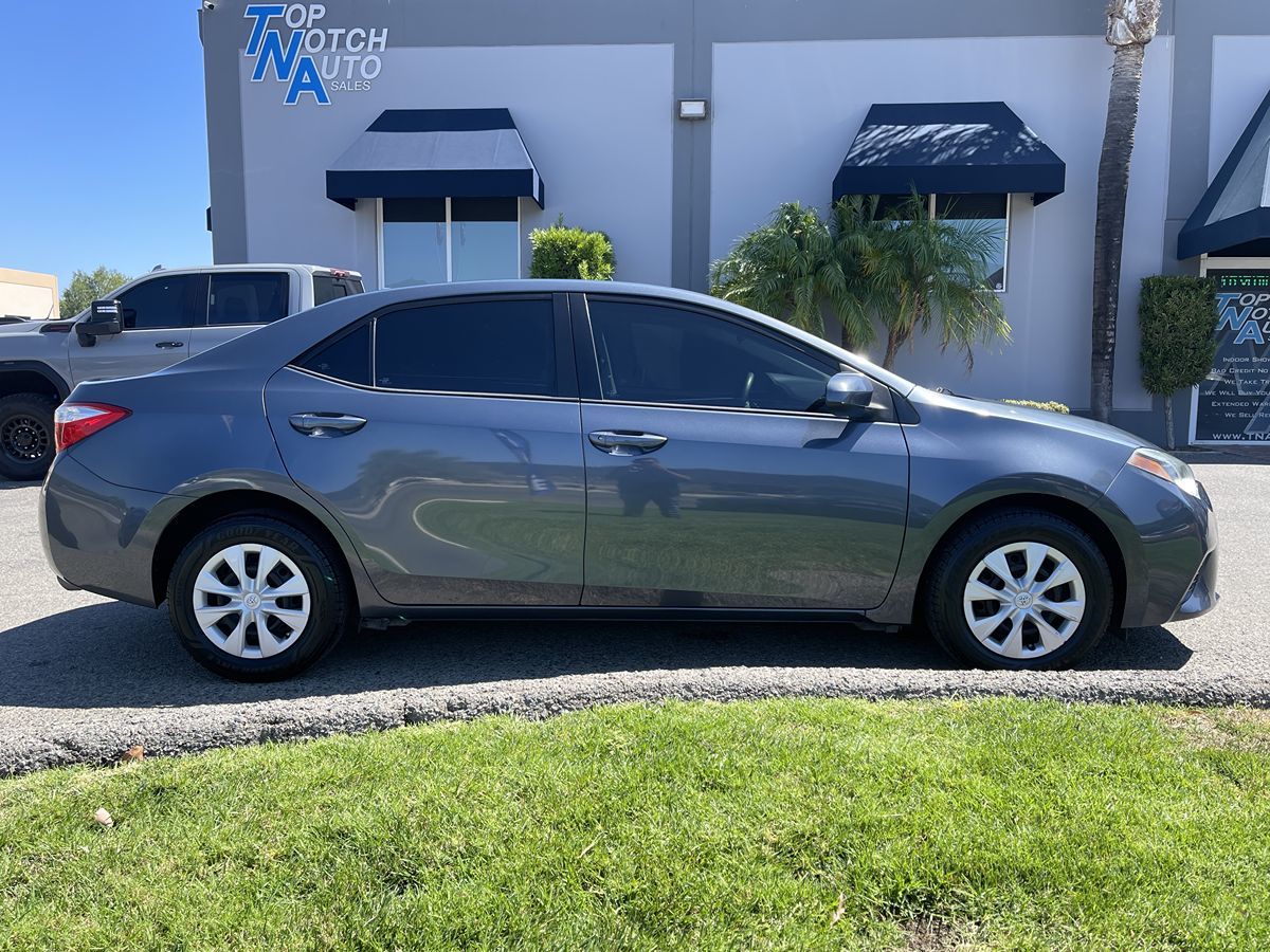 2016 Toyota Corolla L photo 3