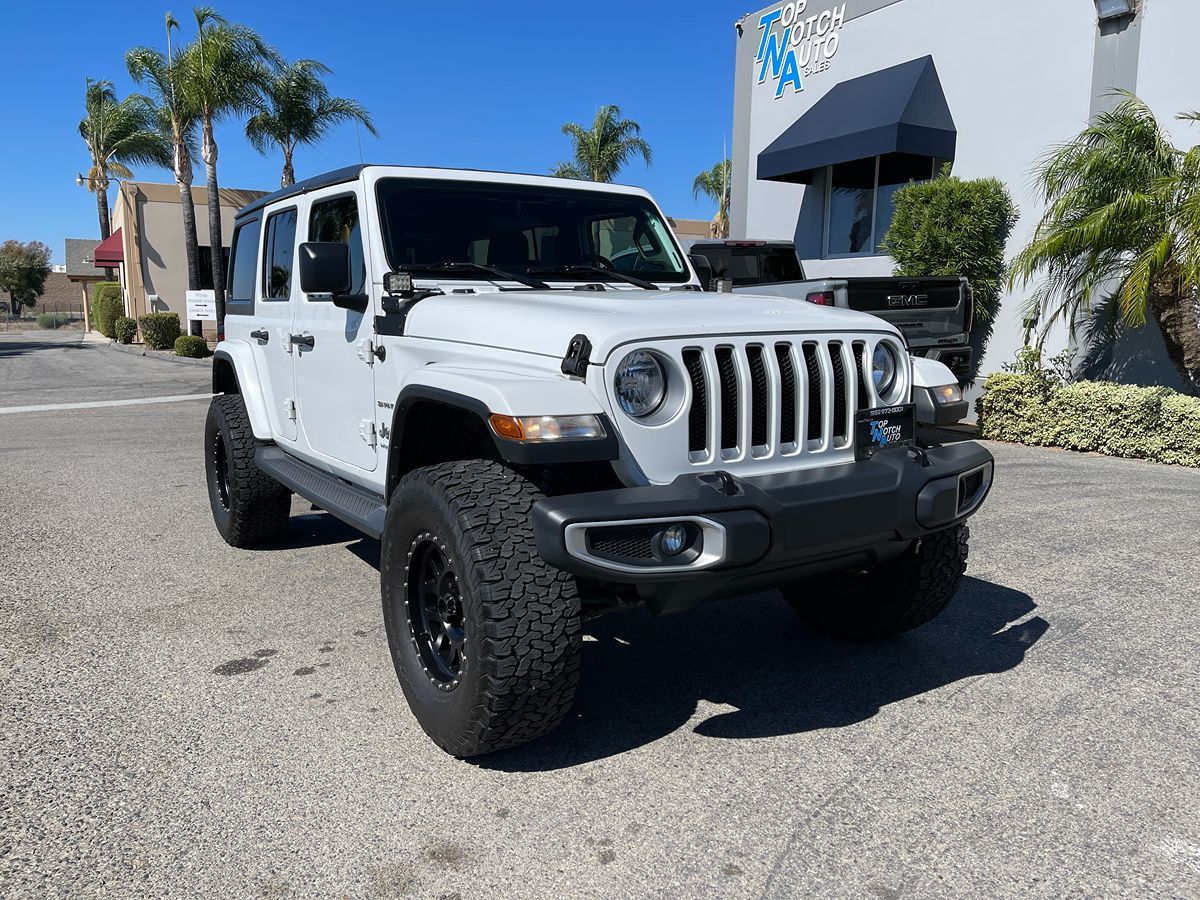 2018 Jeep Wrangler Unlimited Sahara photo 3