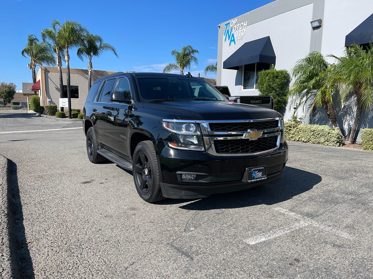 2015 Chevrolet Tahoe LT photo 2