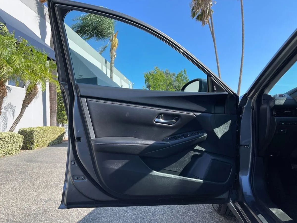 2023 Nissan Sentra SV - Photo 16