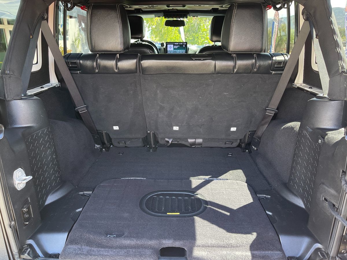 2017 Jeep Wrangler Unlimited Rubicon Hard Rock photo 9