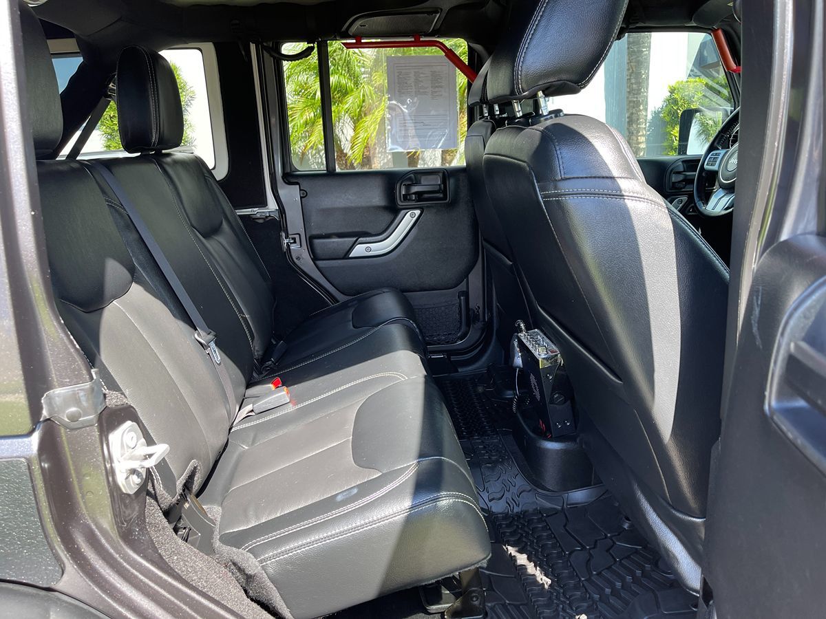 2017 Jeep Wrangler Unlimited Rubicon Hard Rock photo 21