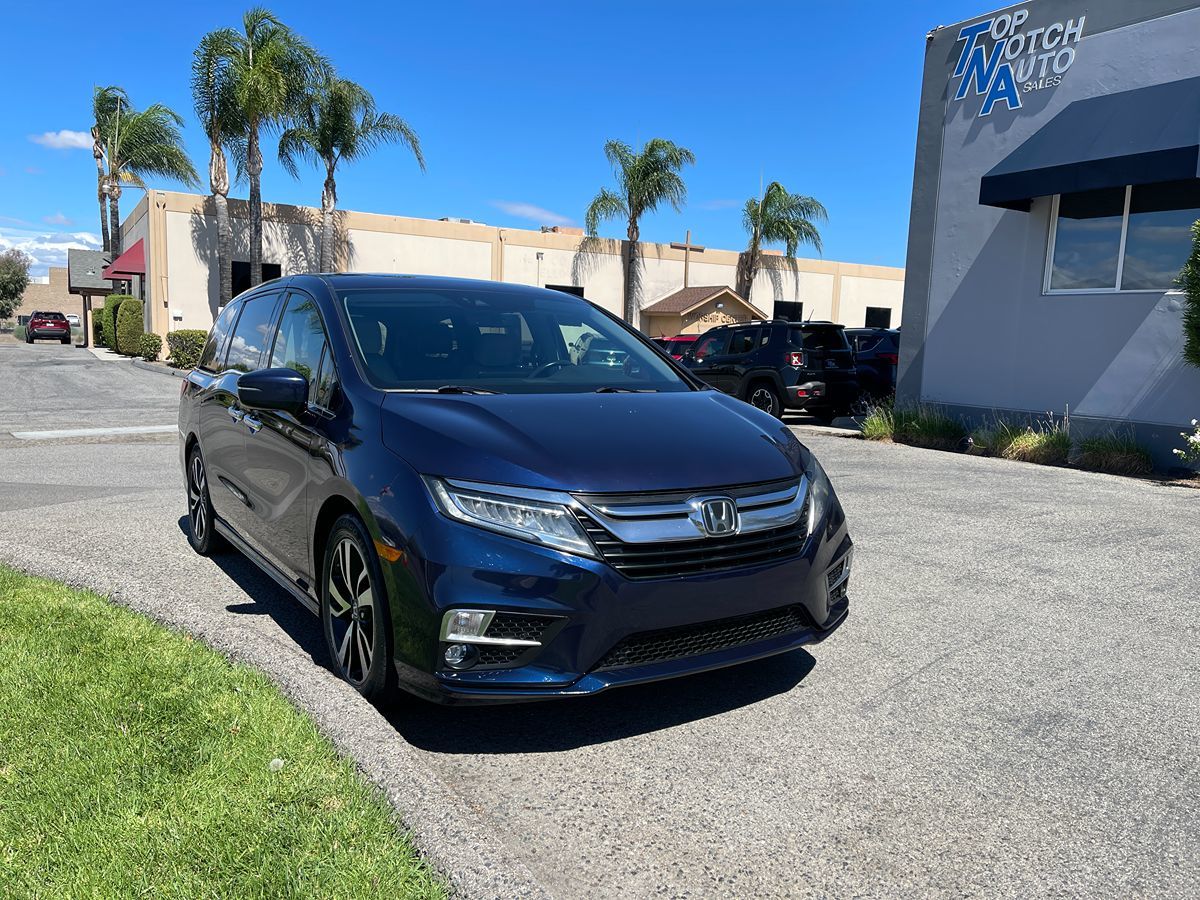 2019 Honda Odyssey Elite photo 2