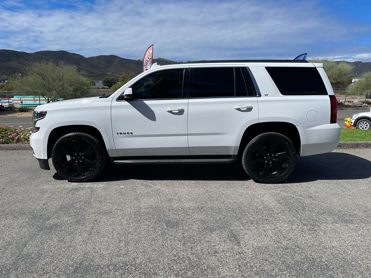 2016 Chevrolet Tahoe LT photo 6