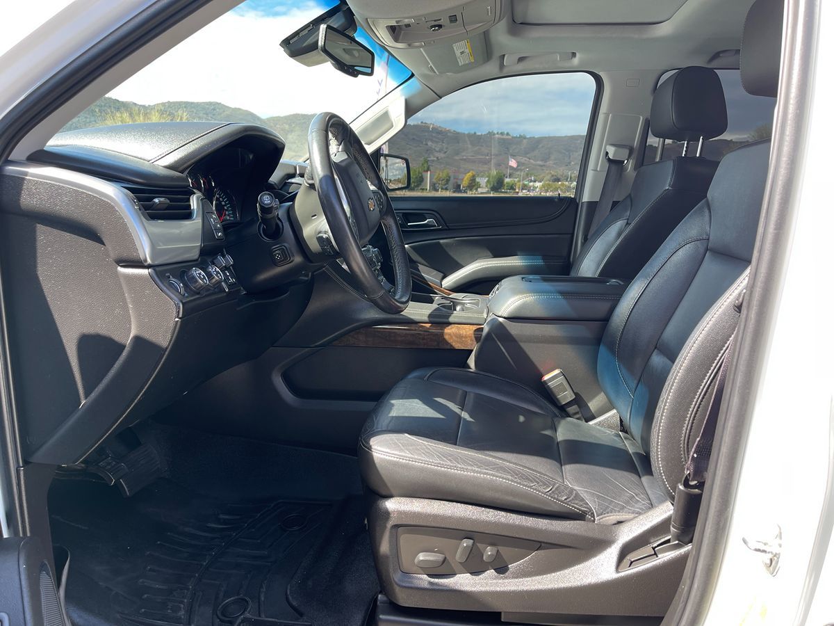 2016 Chevrolet Tahoe LT photo 13
