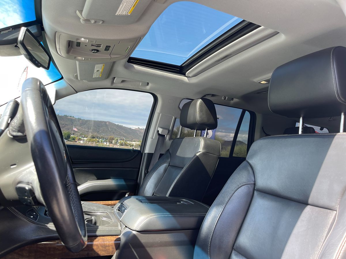 2016 Chevrolet Tahoe LT photo 15