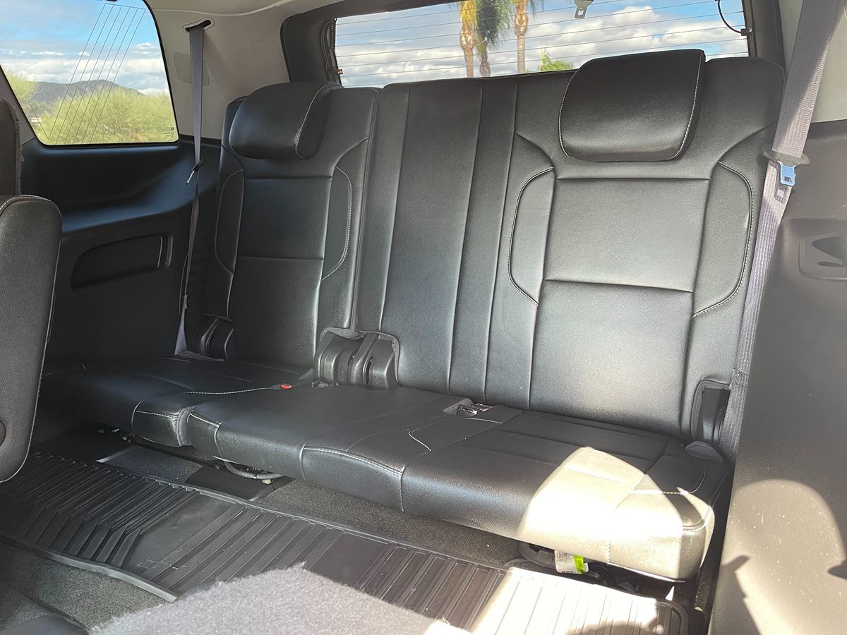 2016 Chevrolet Tahoe LT photo 21