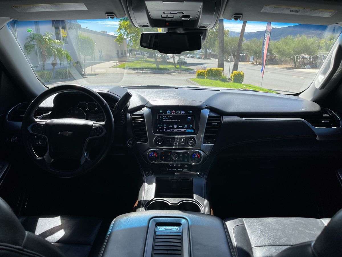 2016 Chevrolet Tahoe LT photo 11