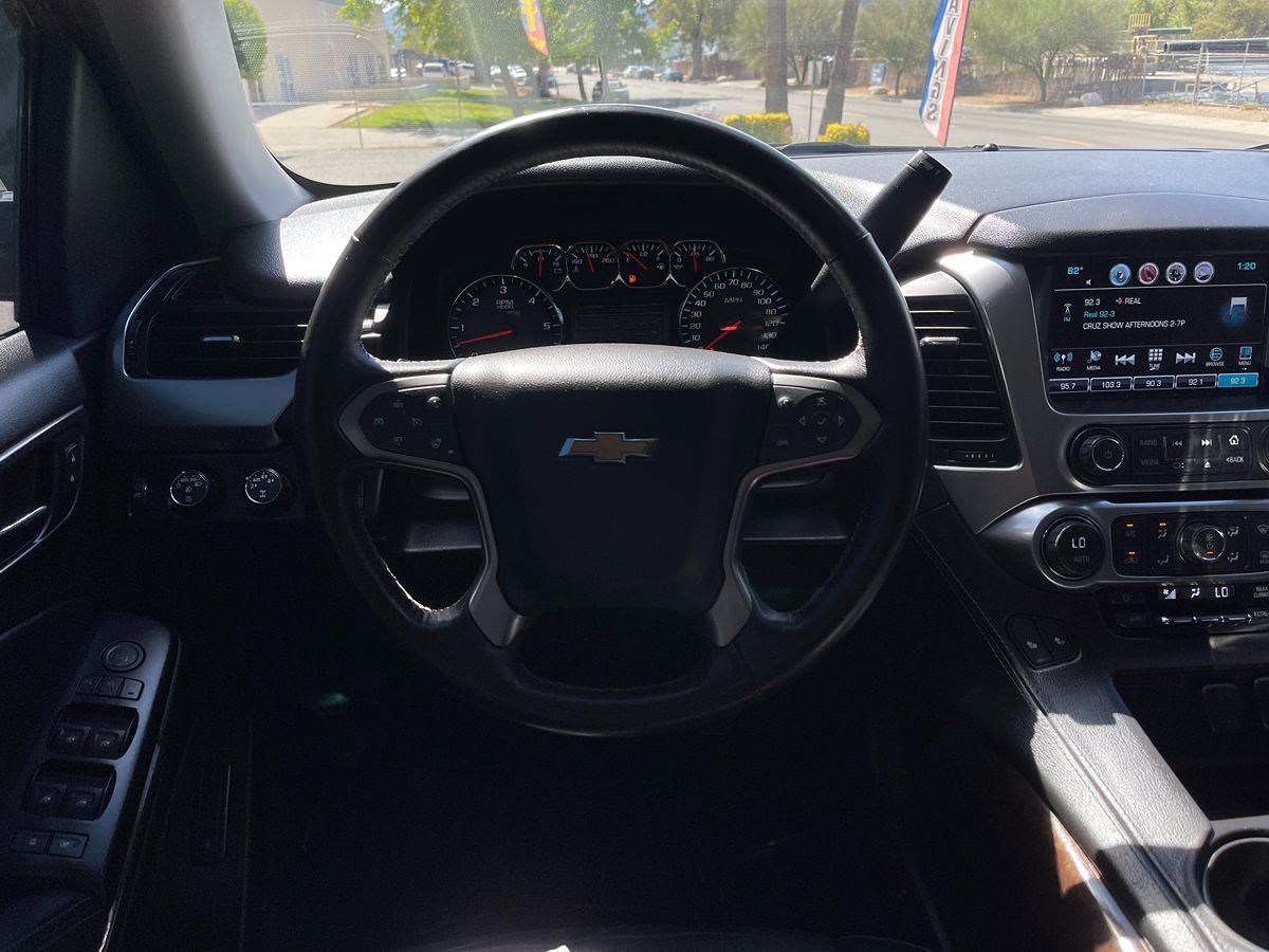 2016 Chevrolet Tahoe LT photo 10