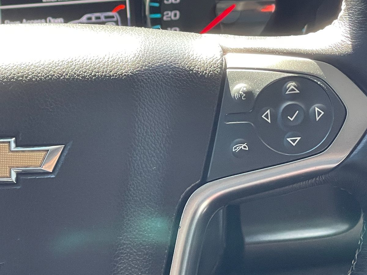 2016 Chevrolet Tahoe LT photo 31