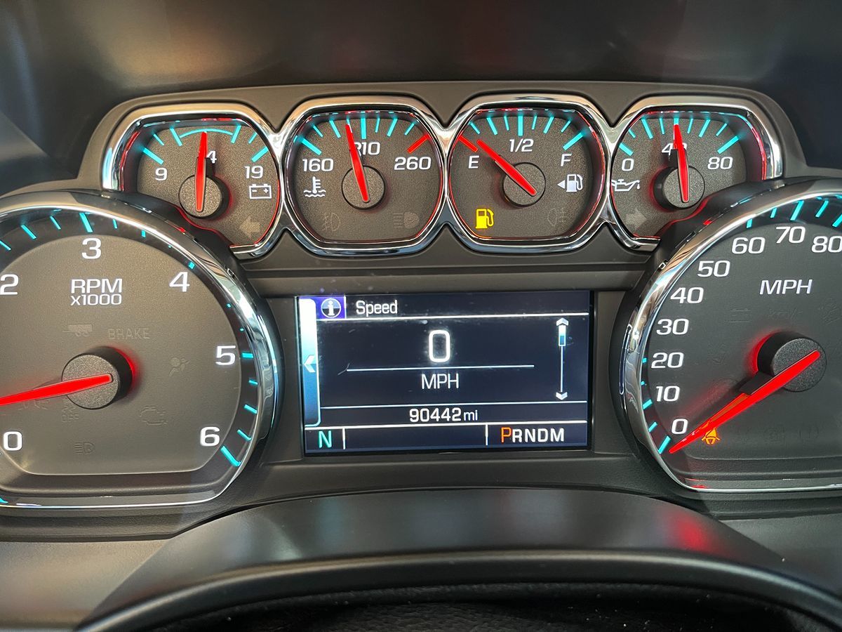 2016 Chevrolet Tahoe LT photo 29