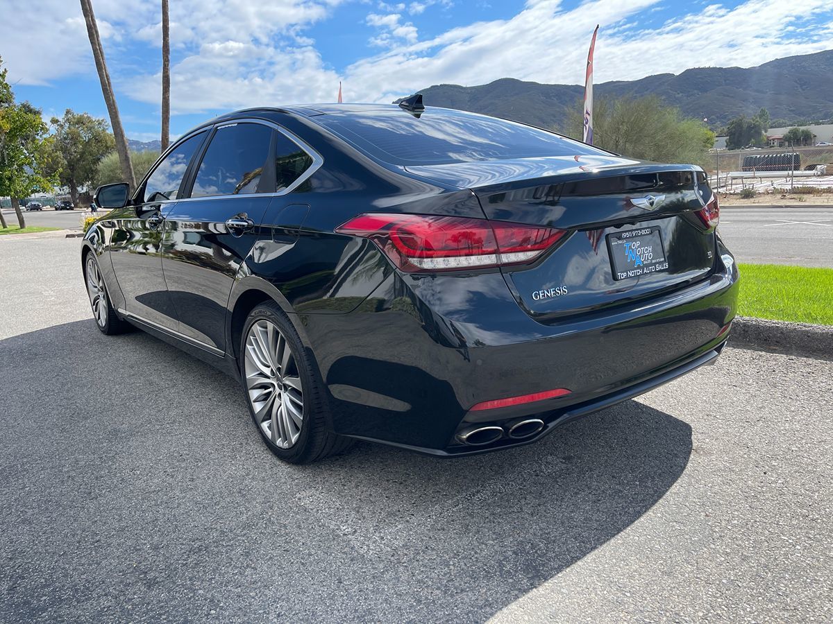2015 Hyundai Genesis 5.0 photo 3